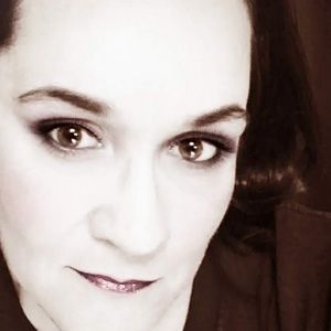 Meet your Posher, Dayna